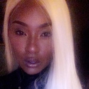 Meet your Posher, Mel